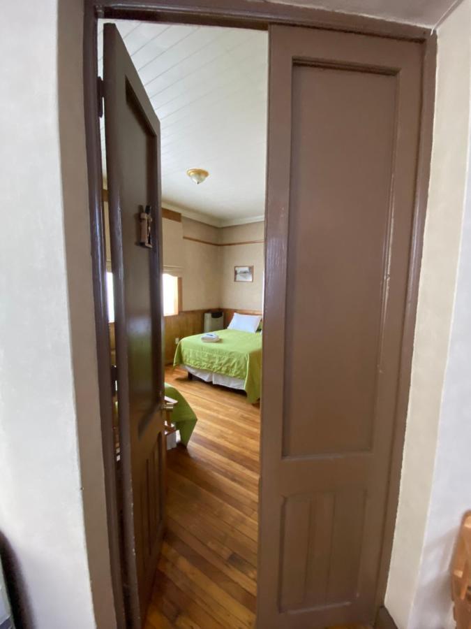 Hostal Chalet Las Violetas Punta Arenas Eksteriør bilde