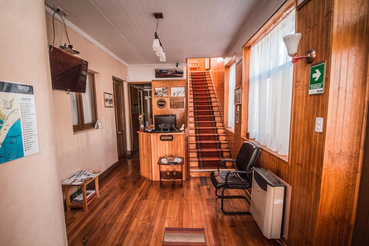 Hostal Chalet Las Violetas Punta Arenas Eksteriør bilde