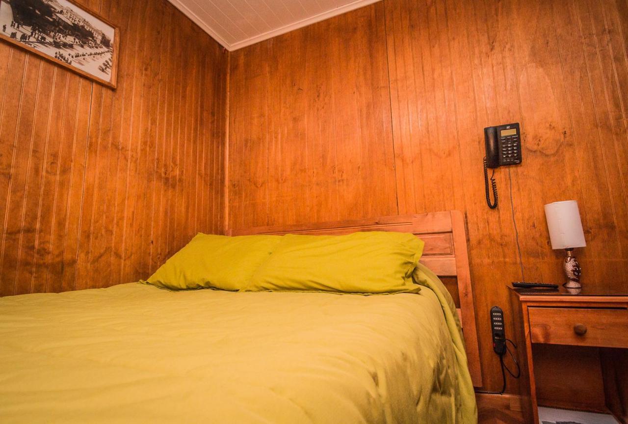 Hostal Chalet Las Violetas Punta Arenas Eksteriør bilde